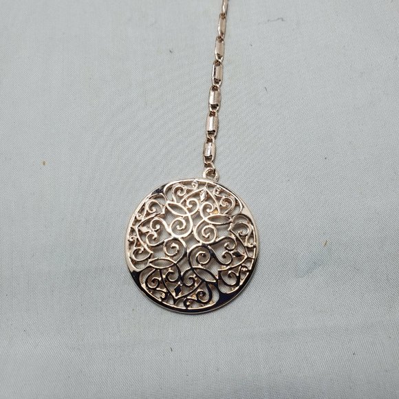 Spring Street rose gold medallion necklace set with stud earring NWT - Picture 4 of 4